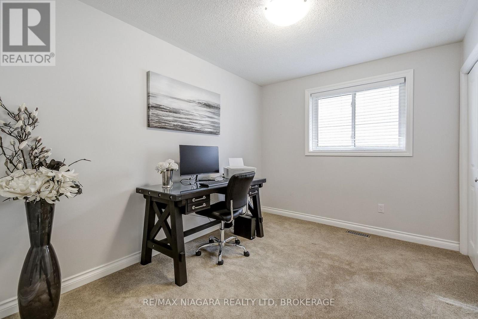 104 Whiteoak Crescent, Welland (N. Welland), Ontario  L3C 6E6 - Photo 27 - X12919646