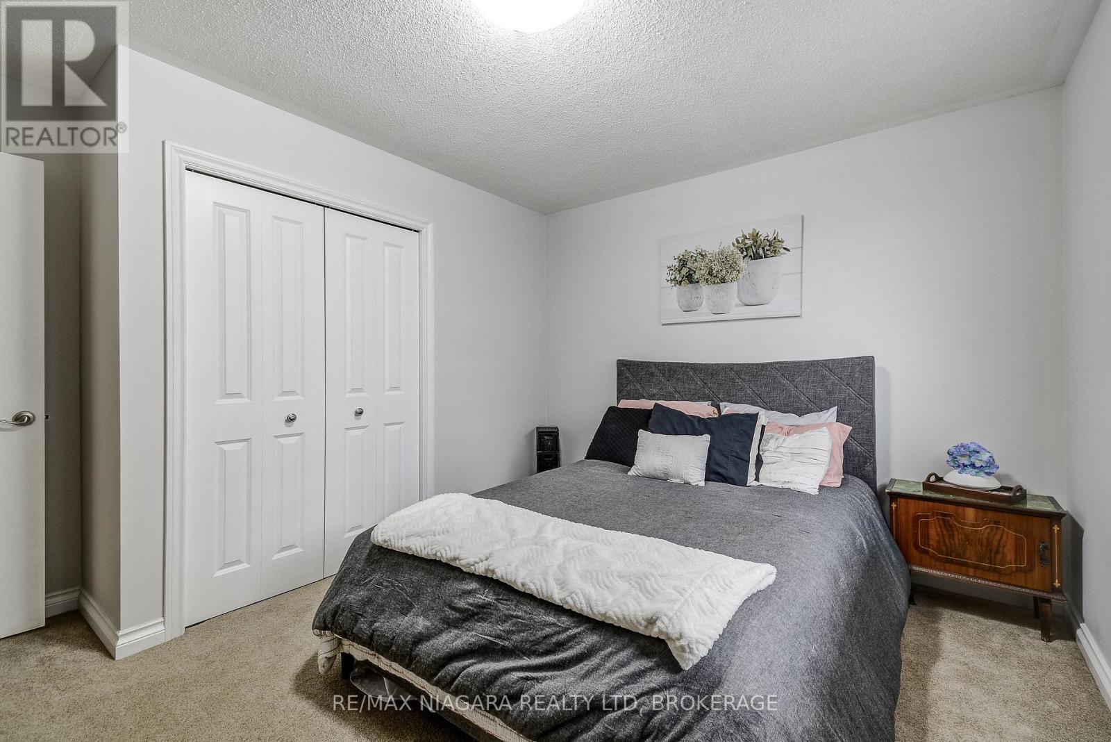 104 Whiteoak Crescent, Welland (N. Welland), Ontario  L3C 6E6 - Photo 29 - X12919646