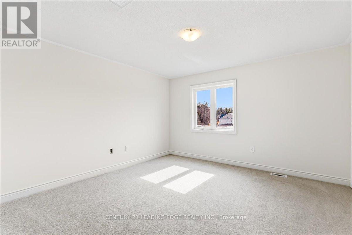 38 Palmira Drive, Georgina, Ontario  L0E 1R0 - Photo 19 - N12918926