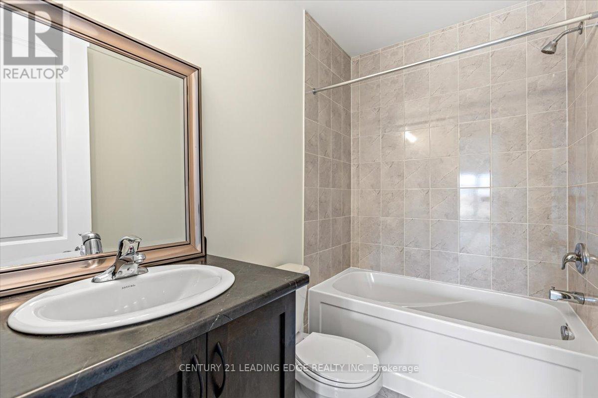 38 Palmira Drive, Georgina, Ontario  L0E 1R0 - Photo 14 - N12918926