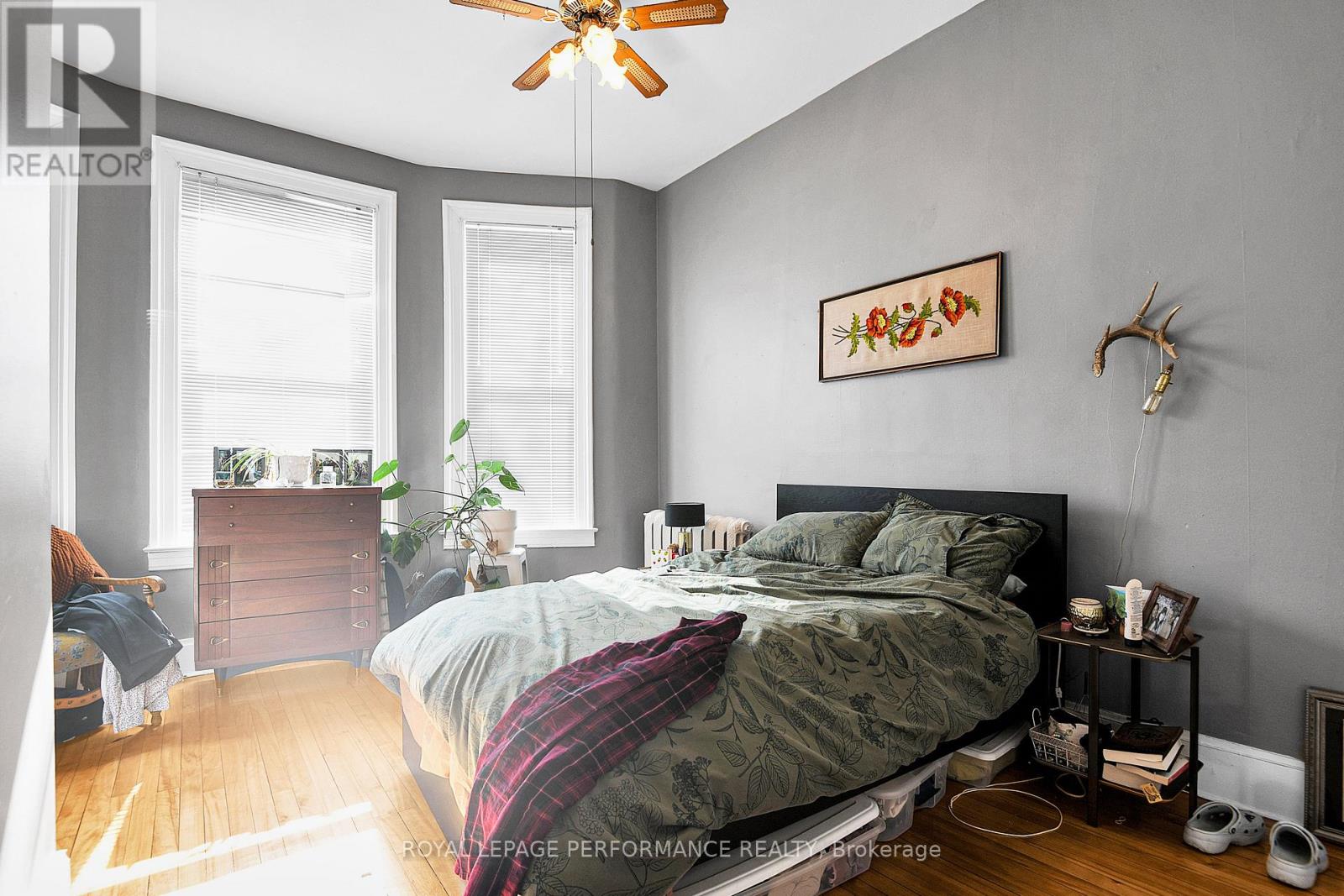 66 Delaware Avenue, Ottawa, Ontario  K2P 0Z3 - Photo 11 - X12592248