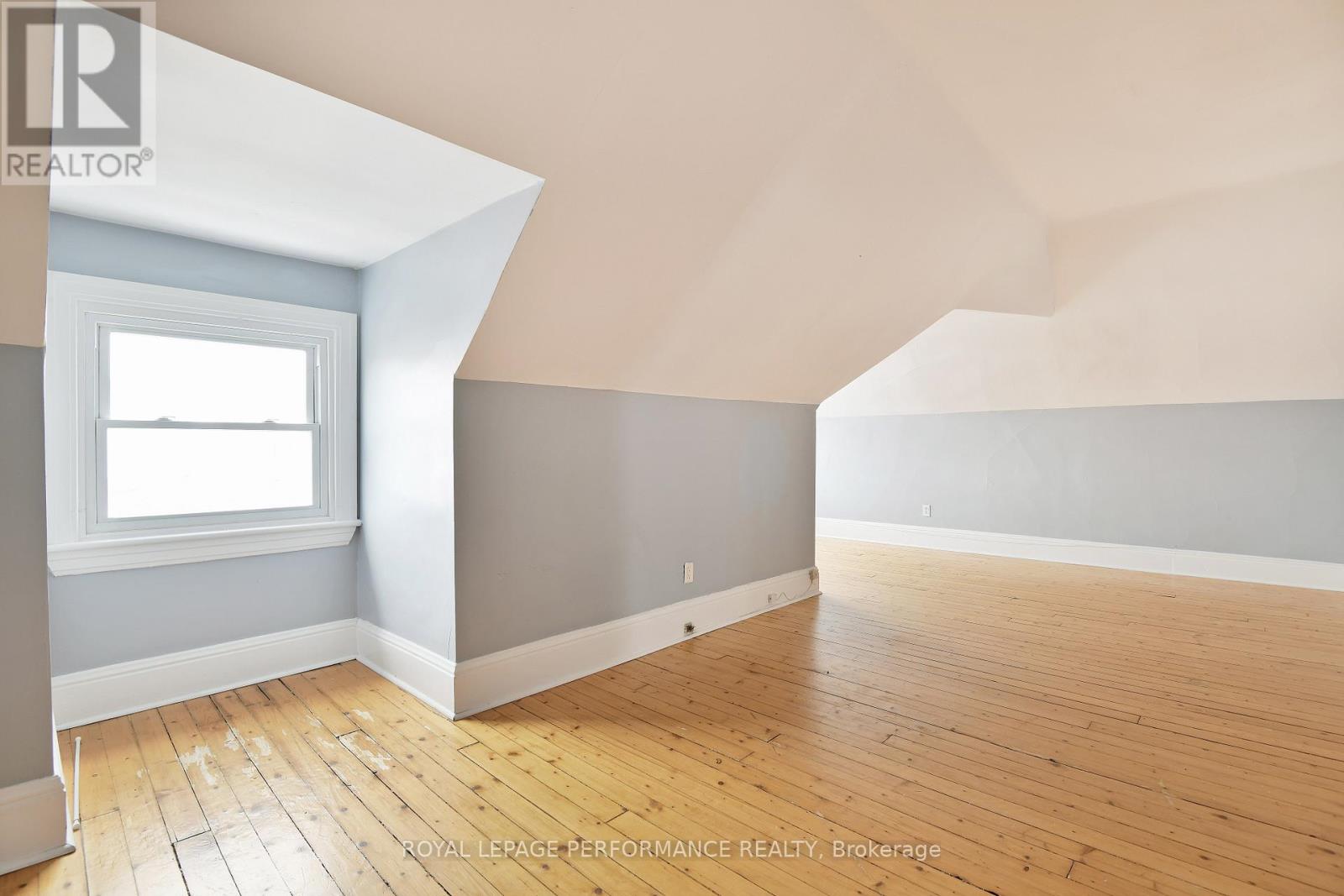 66 Delaware Avenue, Ottawa, Ontario  K2P 0Z3 - Photo 39 - X12592248