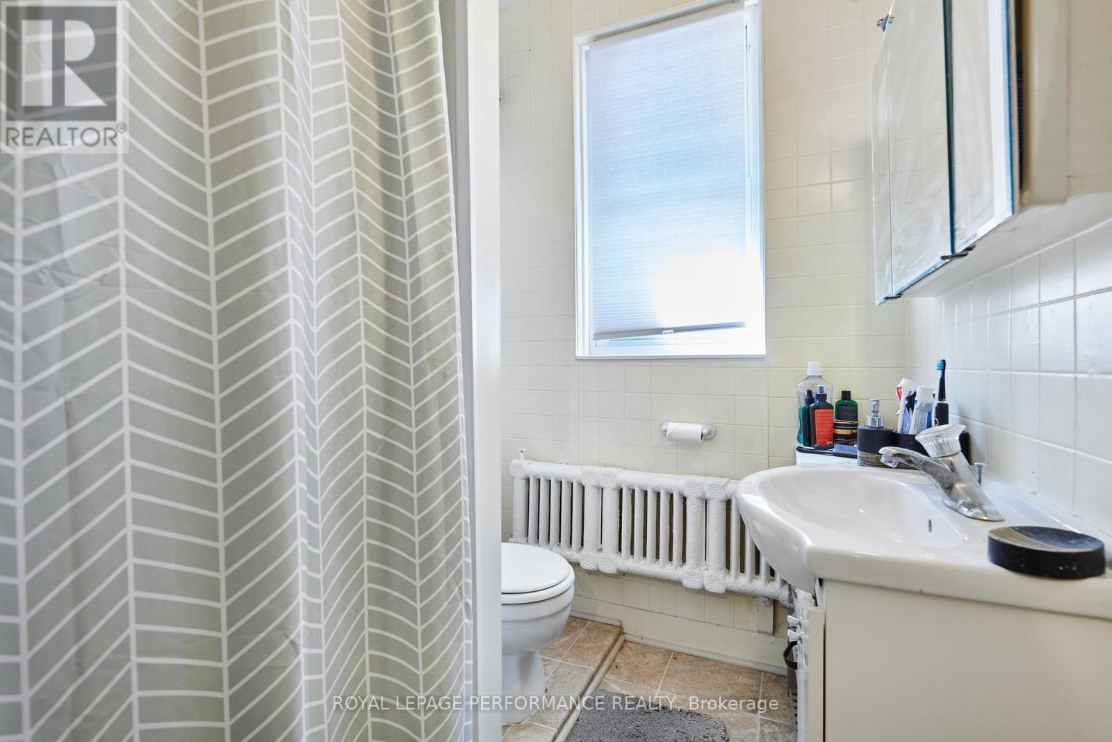 66 Delaware Avenue, Ottawa, Ontario  K2P 0Z3 - Photo 31 - X12592248