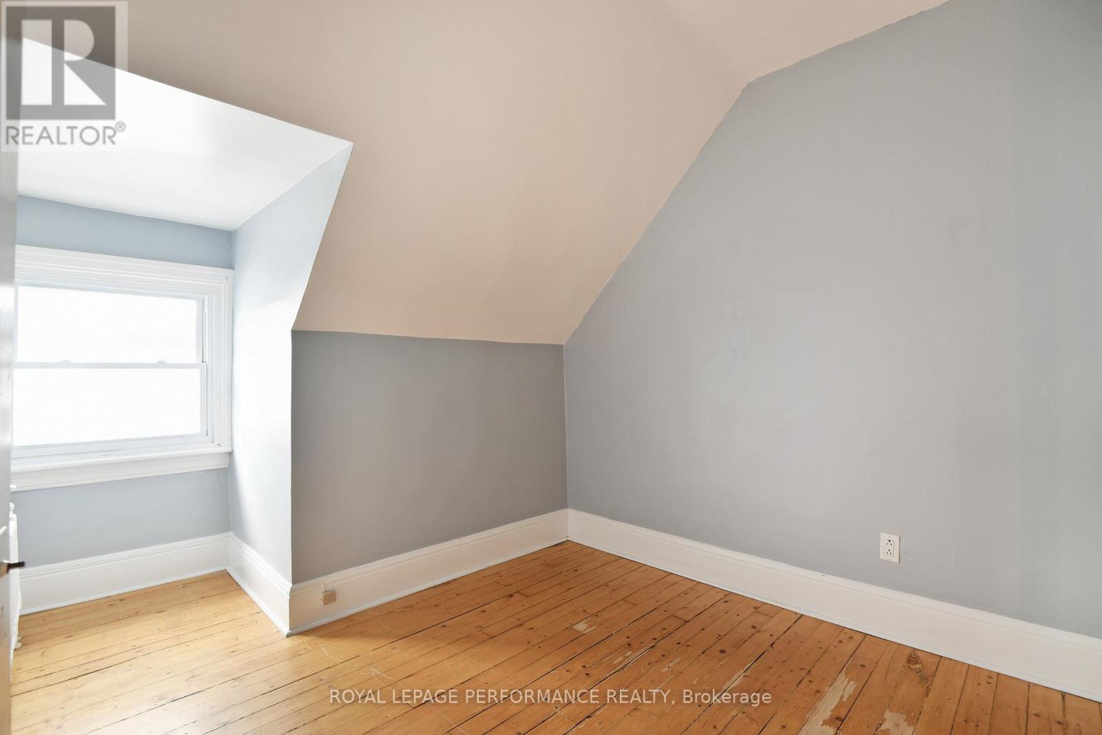 66 Delaware Avenue, Ottawa, Ontario  K2P 0Z3 - Photo 48 - X12592248