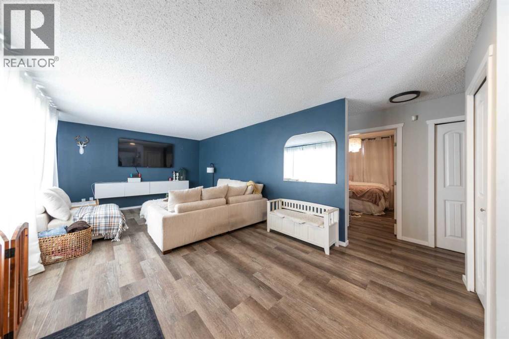 3004 48 Avenue, Lloydminster, Saskatchewan  S9V 0C5 - Photo 3 - A2291004