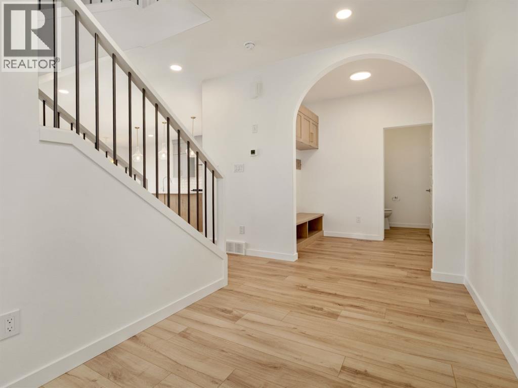 4430 31 Avenue S, Lethbridge, Alberta T1K 8L1 - Photo 2 - A2274801