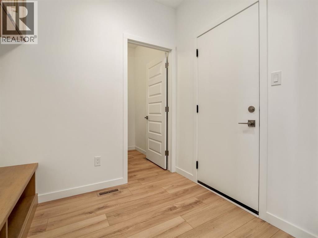 4430 31 Avenue S, Lethbridge, Alberta T1K 8L1 - Photo 3 - A2274801