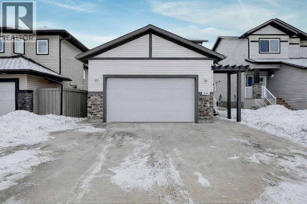 8905 94 Avenue, Grande Prairie, Alberta T8X 0M3 - Photo 2 - A2292723