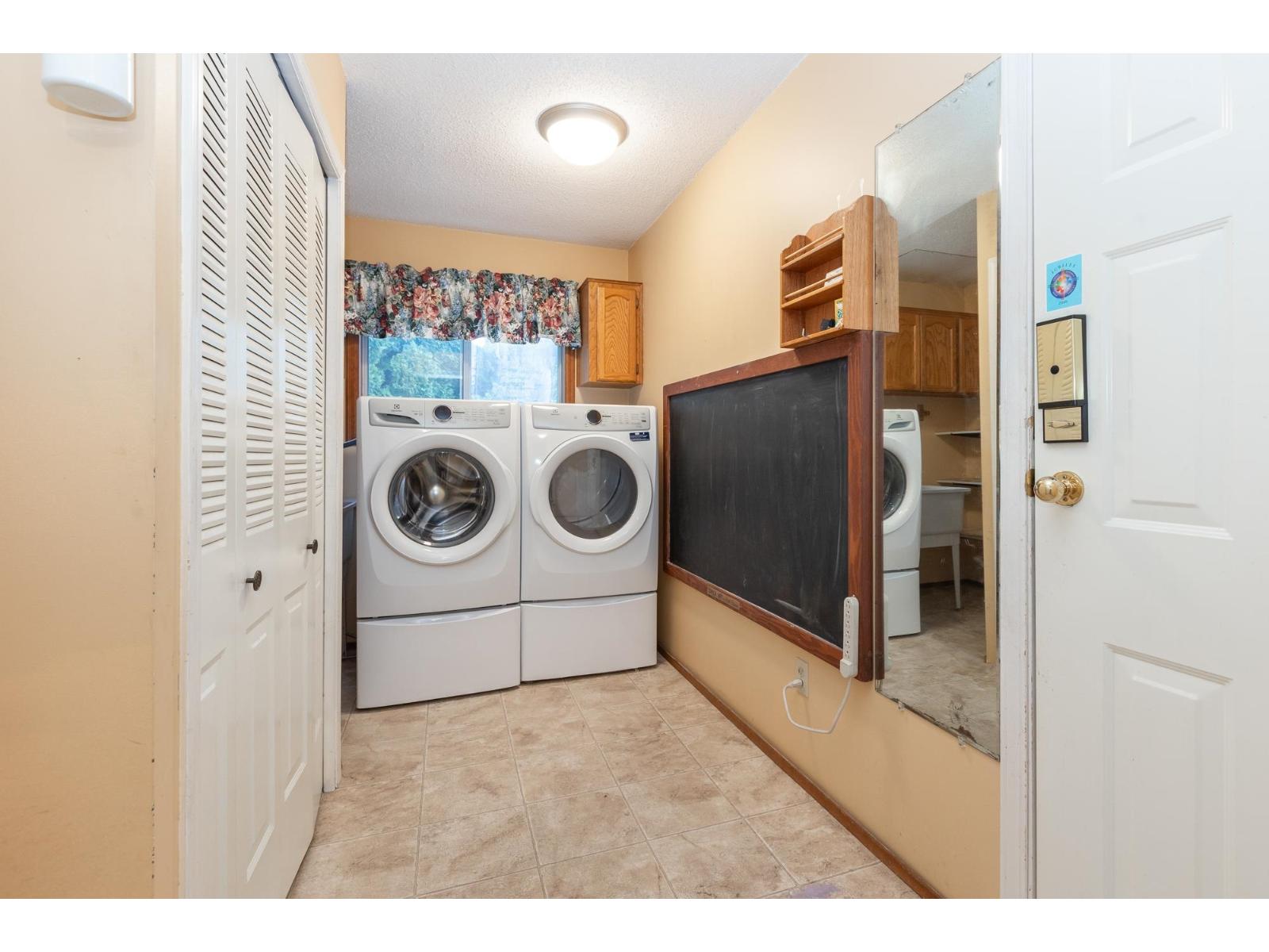 5269 197a Street, Langley, British Columbia  V3A 7Y1 - Photo 18 - R3102361