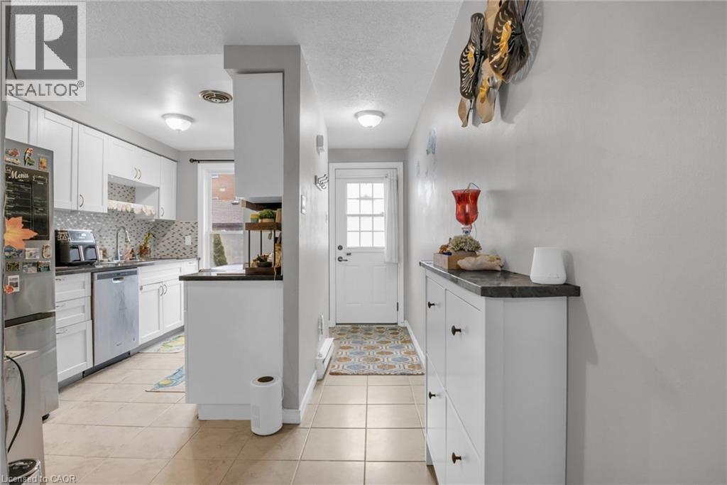 35 Breckenridge Drive Unit# 57, Kitchener, Ontario  N2B 3H5 - Photo 5 - 40812374