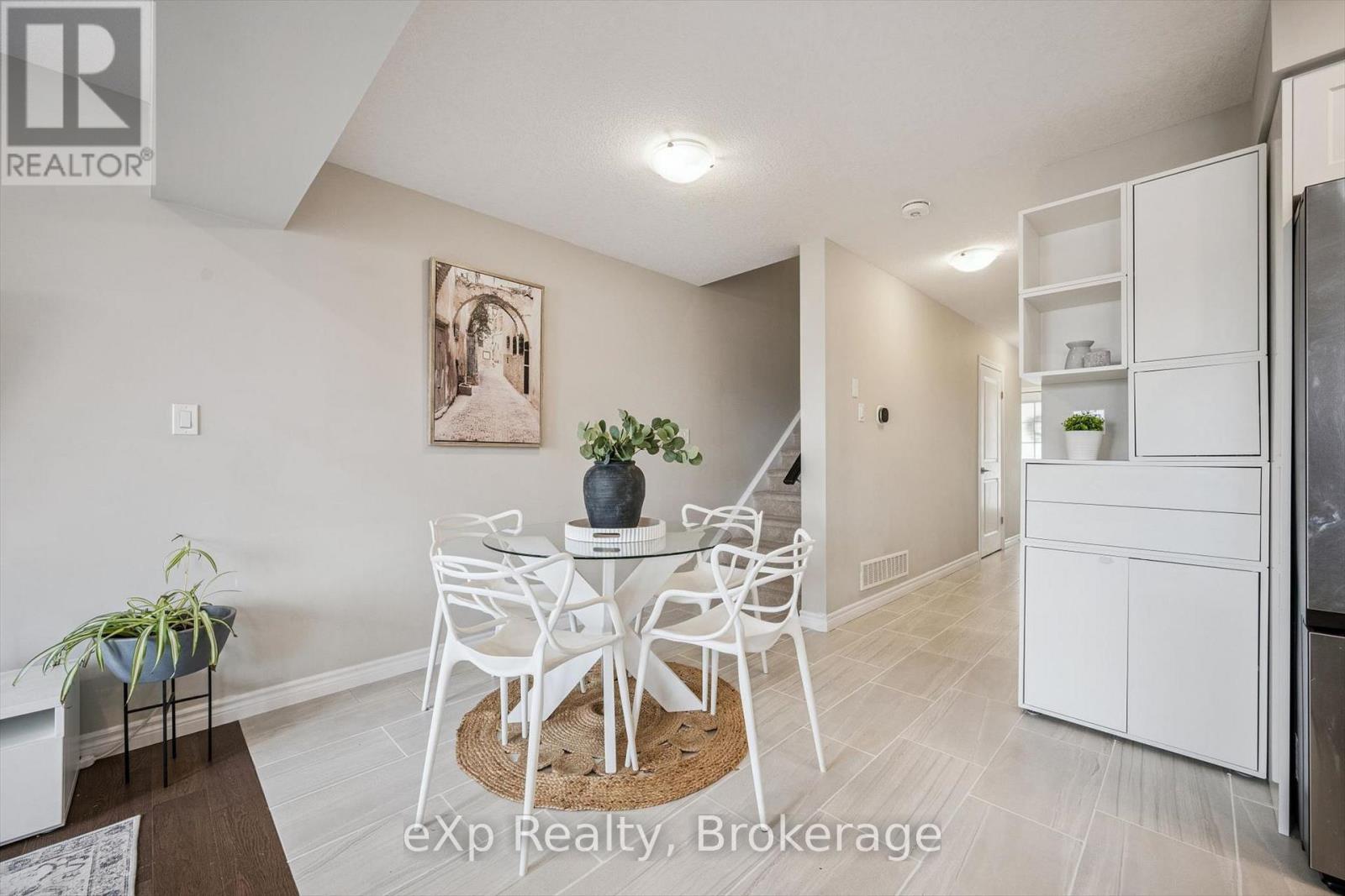 54 Miranda Path, Woolwich, Ontario  N3B 0A1 - Photo 7 - X12919636