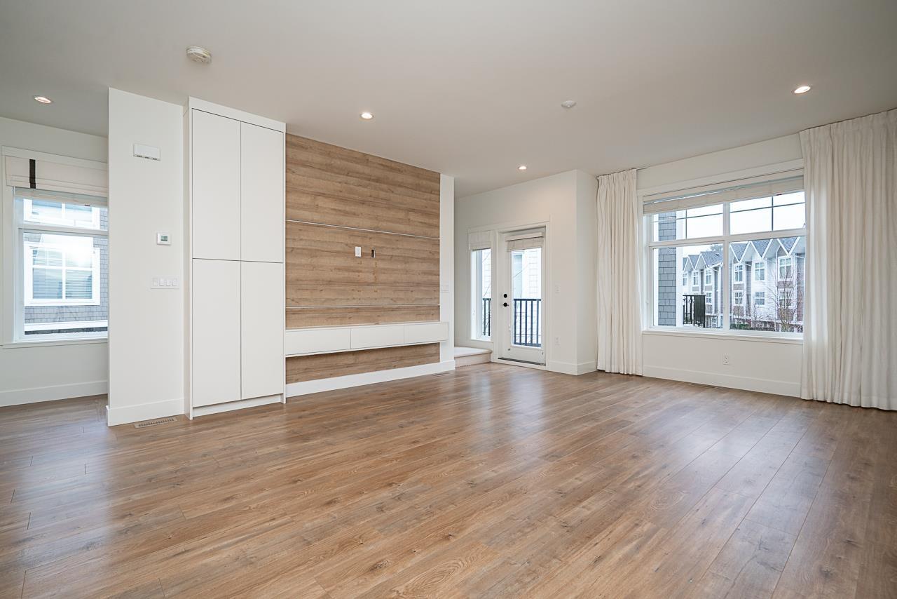 66 14541 Winter Crescent, Surrey, British Columbia V4P 0G5 - Photo 8 - R3101349
