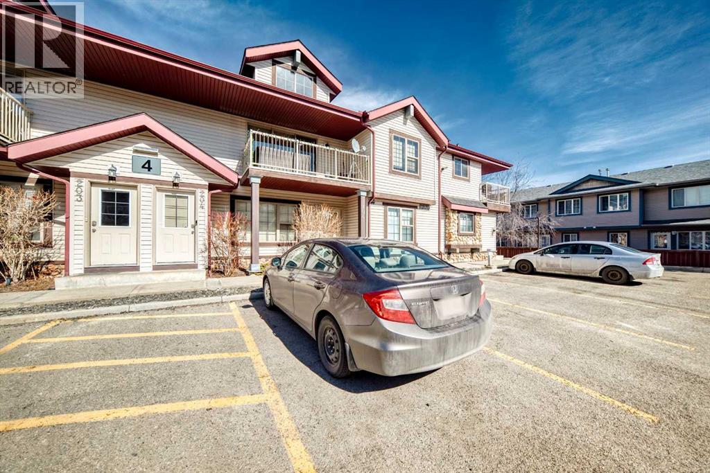 203, 4 Everridge Square Sw, Calgary, Alberta  T2Y 5J8 - Photo 2 - A2294776