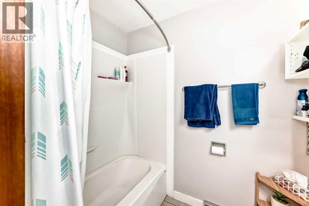 1415 Rosehill Drive Nw, Calgary, Alberta  T2K 1M3 - Photo 25 - A2295667