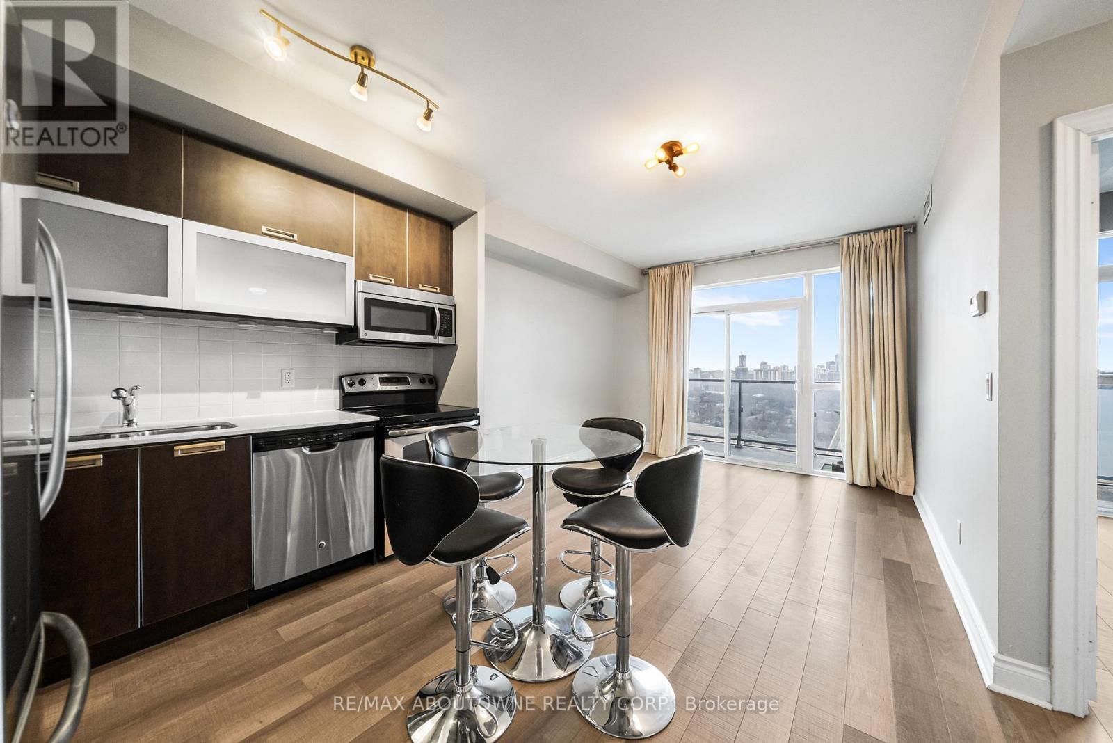 3110 - 28 Ted Rogers Way, Toronto, Ontario  M4Y 2J4 - Photo 12 - C12919590