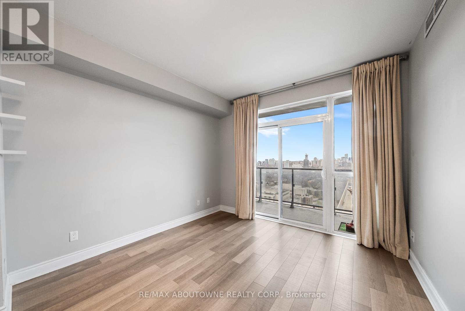 3110 - 28 Ted Rogers Way, Toronto, Ontario  M4Y 2J4 - Photo 15 - C12919590