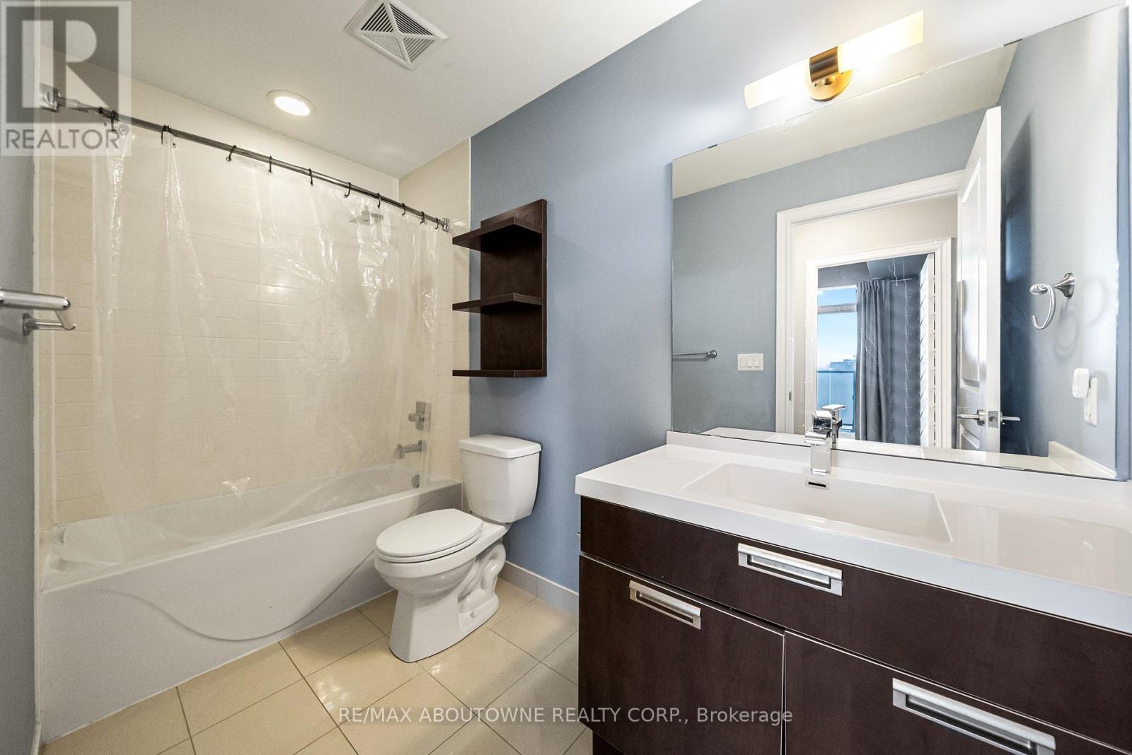 3110 - 28 Ted Rogers Way, Toronto, Ontario  M4Y 2J4 - Photo 19 - C12919590