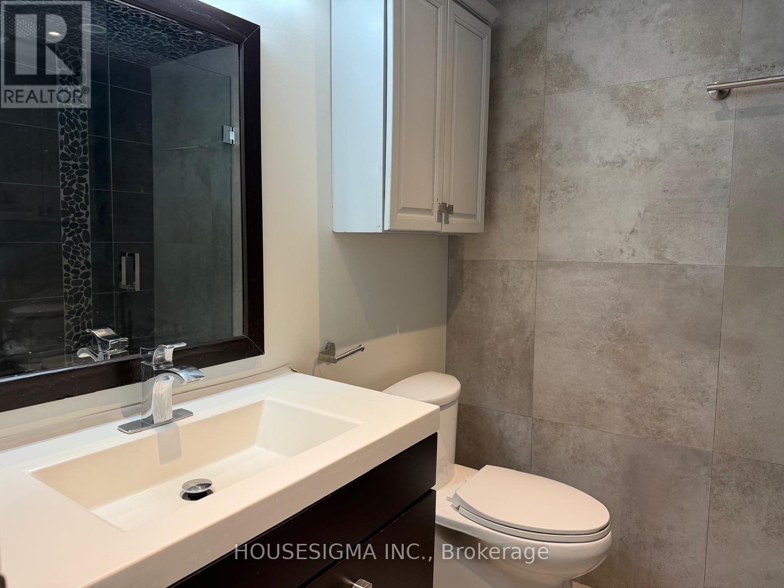 34 Ladner Drive N, Toronto, Ontario  M2J 3Z7 - Photo 3 - C12919598