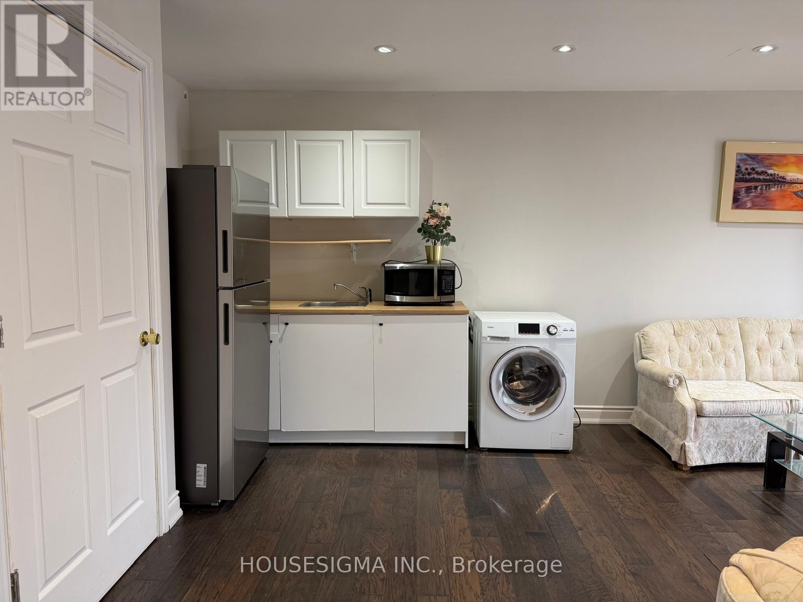 34 Ladner Drive N, Toronto, Ontario  M2J 3Z7 - Photo 6 - C12919598