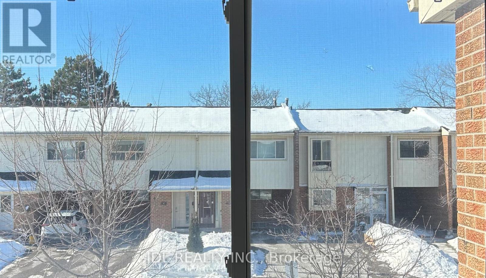 #17 - 2451 Bridletowne Circle, Toronto, Ontario  M1W 2Y4 - Photo 2 - E12919554