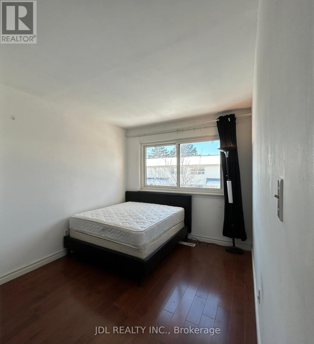 #17 - 2451 Bridletowne Circle, Toronto, Ontario  M1W 2Y4 - Photo 3 - E12919554