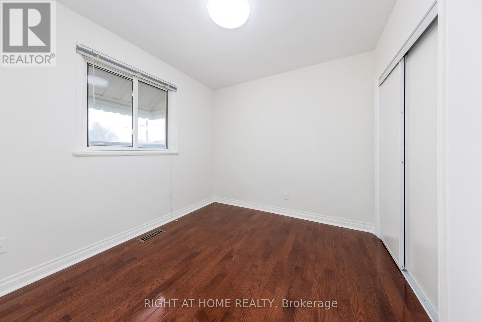 35 Hathway Drive, Toronto, Ontario  M1P 4L6 - Photo 8 - E12919670