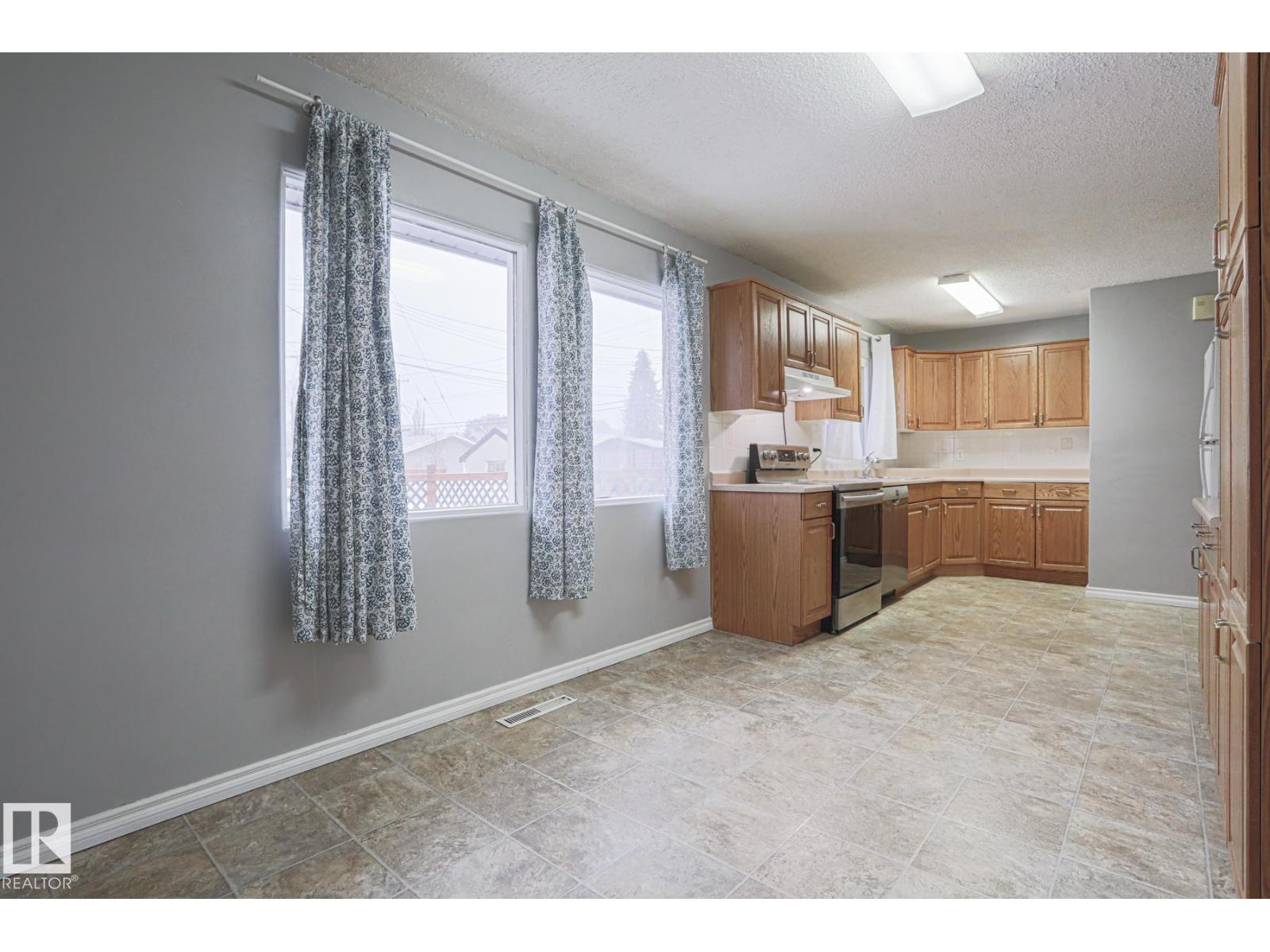 10807 130 Av Nw Nw, Edmonton, Alberta  T5E 0T2 - Photo 16 - E4478963