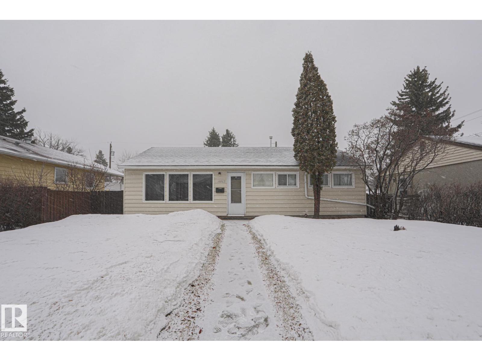 10807 130 Av Nw Nw, Edmonton, Alberta  T5E 0T2 - Photo 2 - E4478963