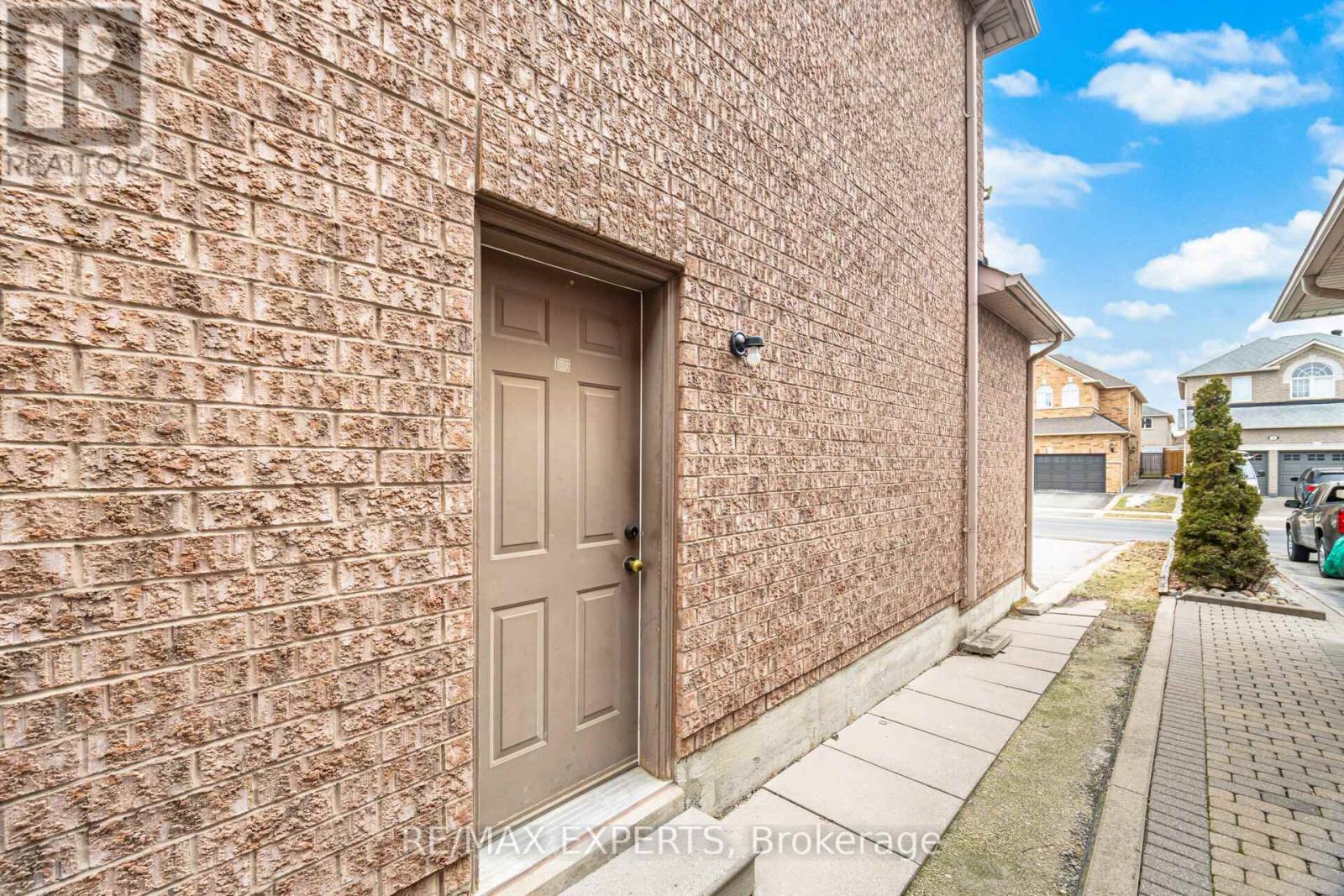 2 Sequoia Road, Vaughan, Ontario  L4H 1W2 - Photo 43 - N12919674