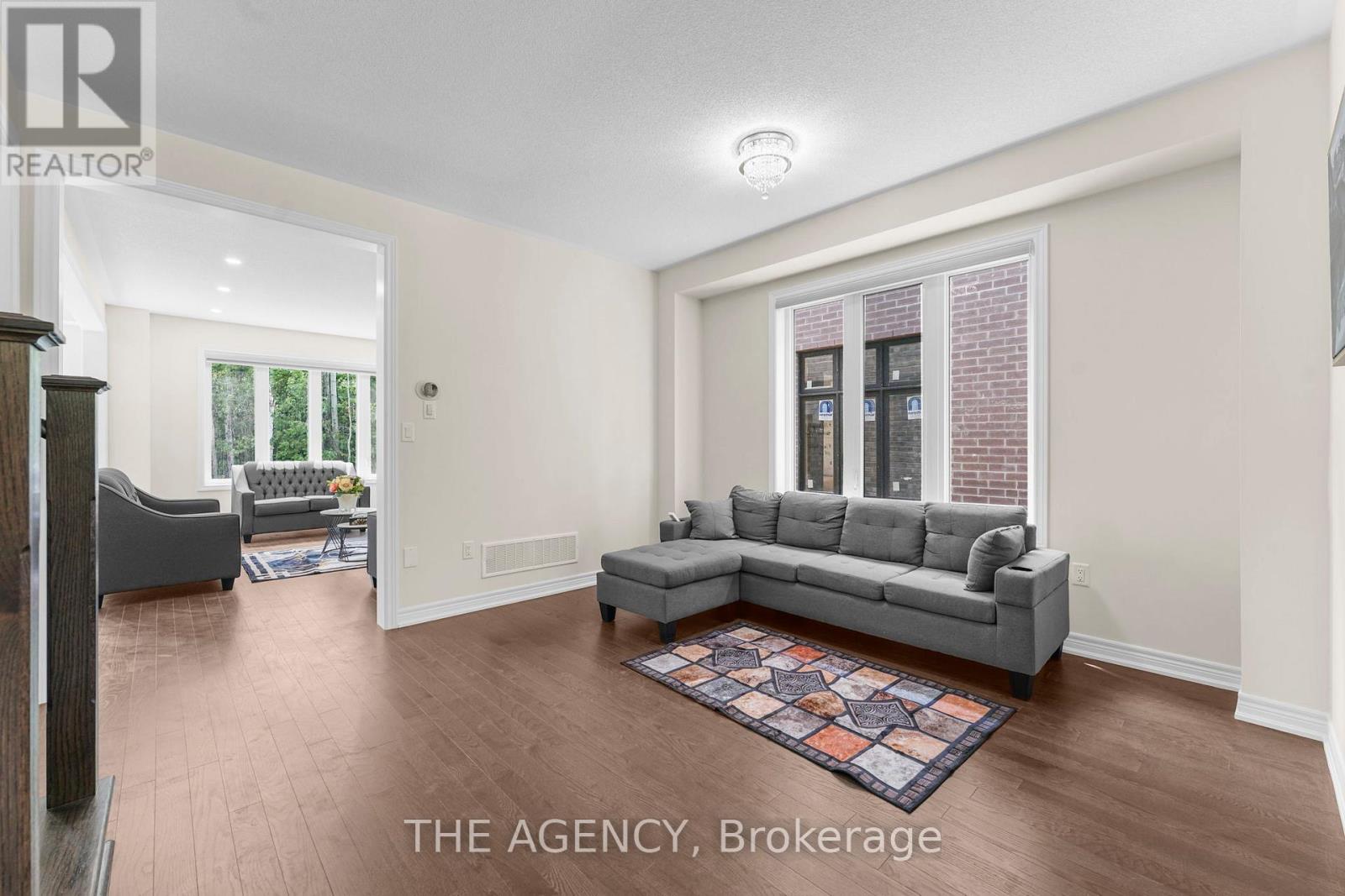 145 Dovedale Drive, Georgina, Ontario  L4P 3Y1 - Photo 11 - N12919680