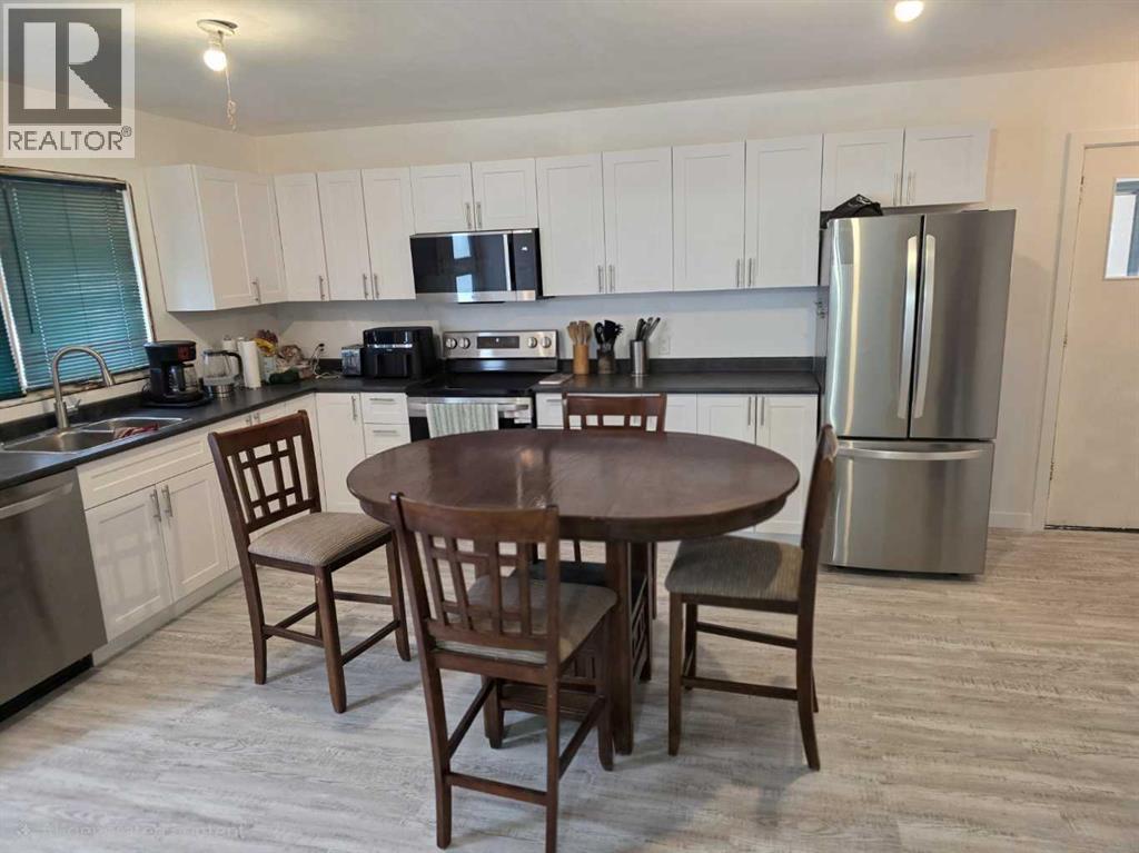 114 3 Avenue, Mclennan, Alberta T0H 2L0 - Photo 4 - A2285406