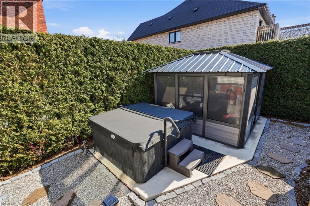 61 Seaton Place Drive, Stoney Creek, Ontario  L8E 4A8 - Photo 38 - 40814921