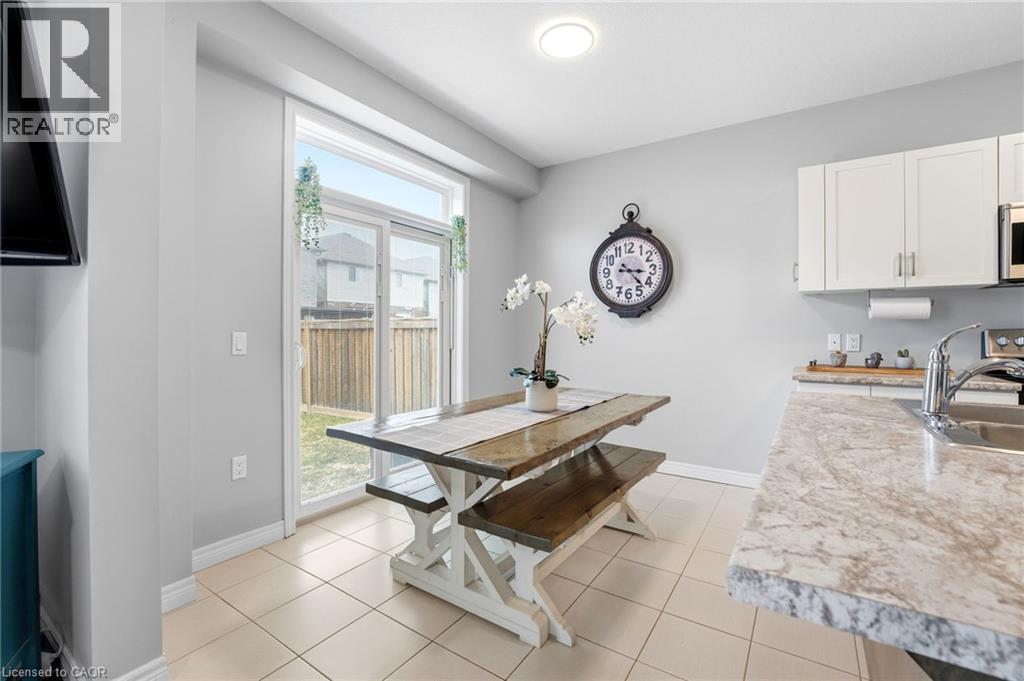 86 Fairgrounds Drive, Binbrook, Ontario  L0R 1C0 - Photo 14 - 40814838