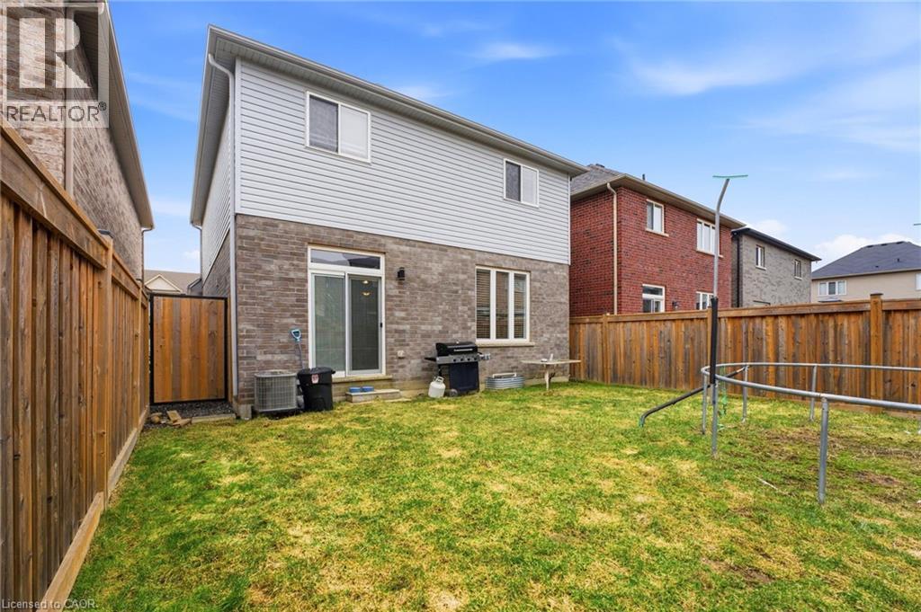 86 Fairgrounds Drive, Binbrook, Ontario  L0R 1C0 - Photo 28 - 40814838