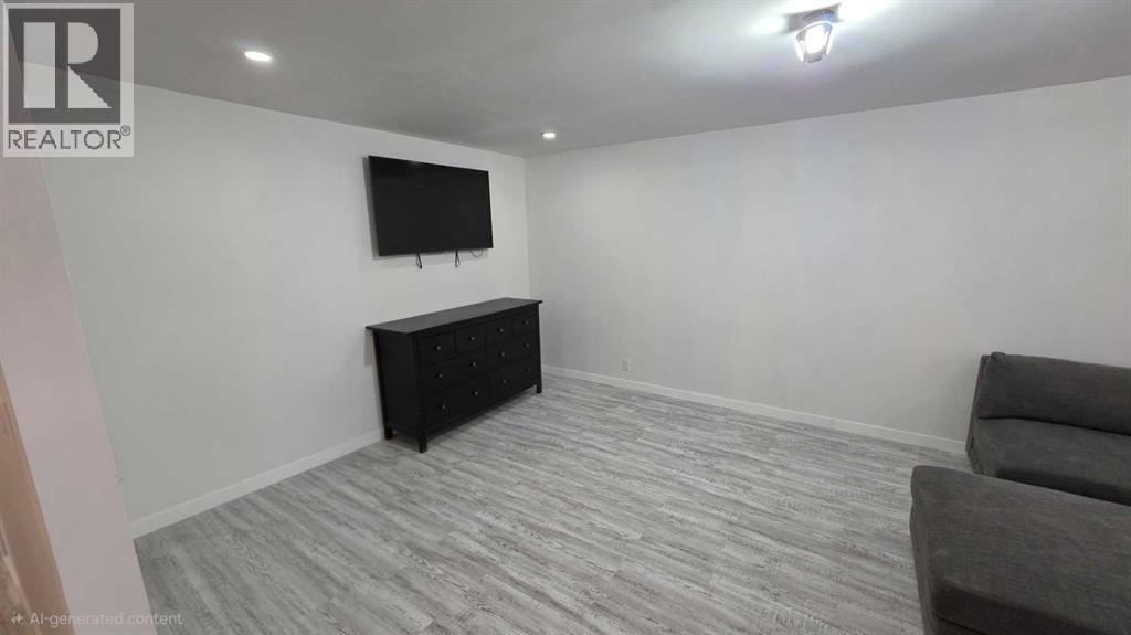 114 3 Avenue, Mclennan, Alberta T0H 2L0 - Photo 8 - A2285406