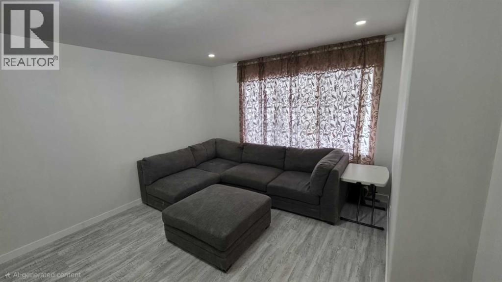 114 3 Avenue, Mclennan, Alberta T0H 2L0 - Photo 10 - A2285406