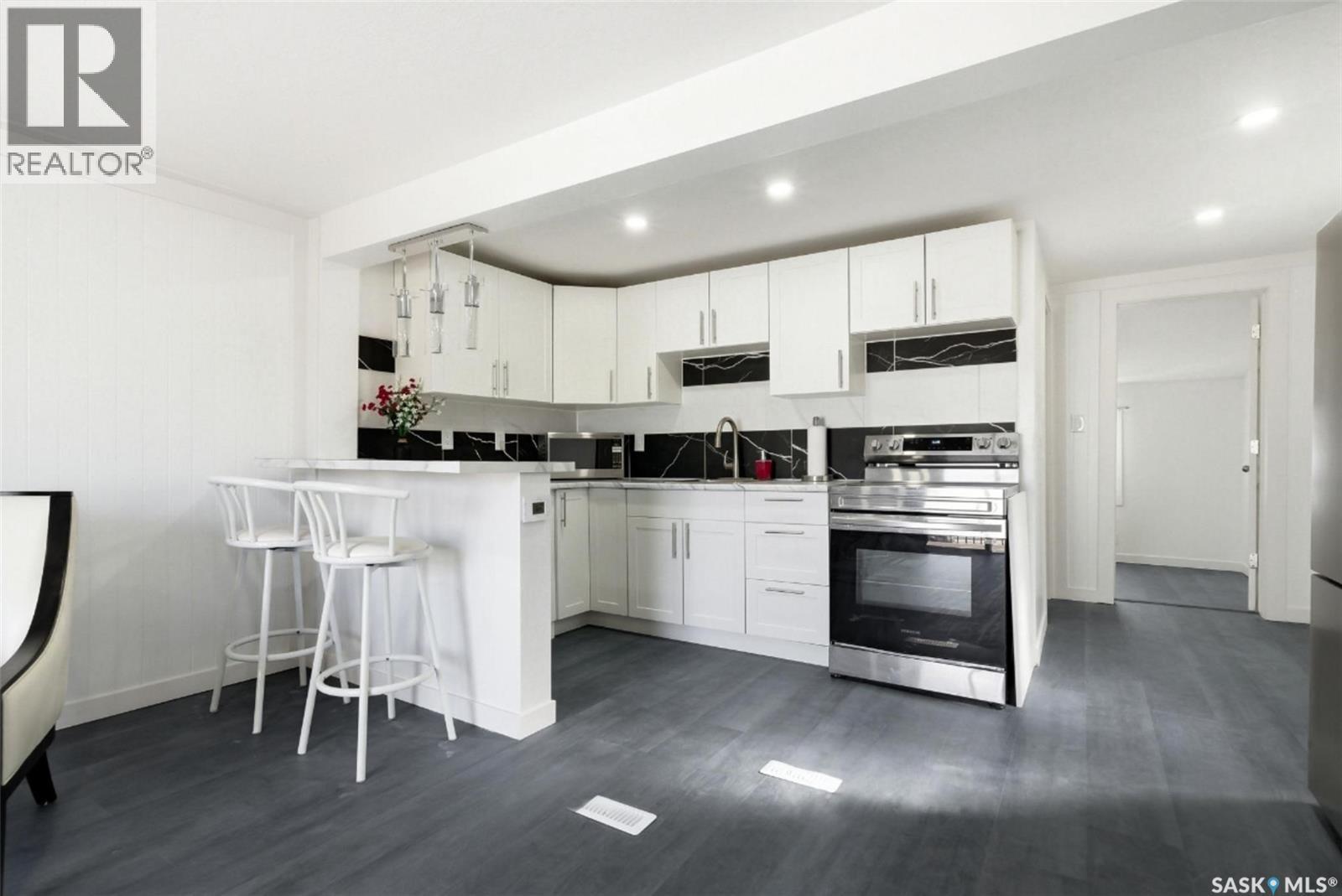 2049 Edgar Street, Regina, Saskatchewan  S4N 3K5 - Photo 9 - SK031264