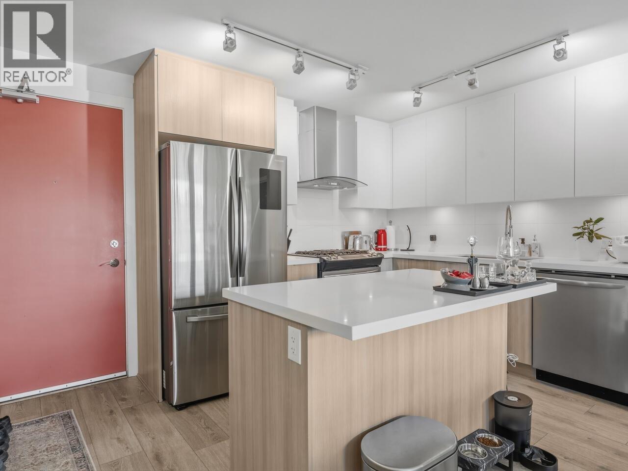 404 3602 Aldercrest Drive, North Vancouver, British Columbia  V7G 2S6 - Photo 2 - R3102783