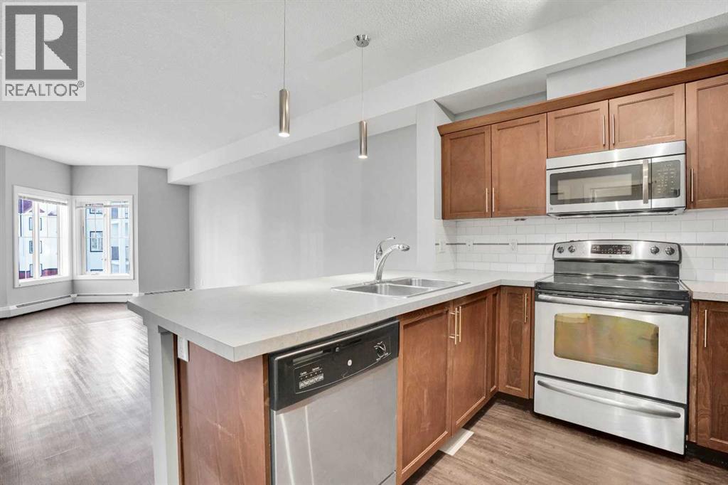 319, 20 Royal Oak Plaza Nw, Calgary, Alberta  T3G 0E6 - Photo 3 - A2292135