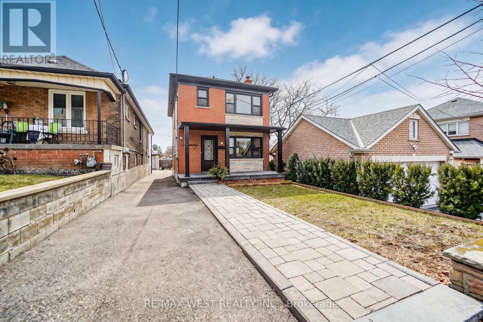 11 Helen Avenue, Toronto, Ontario  M6N 2B4 - Photo 2 - W12919556
