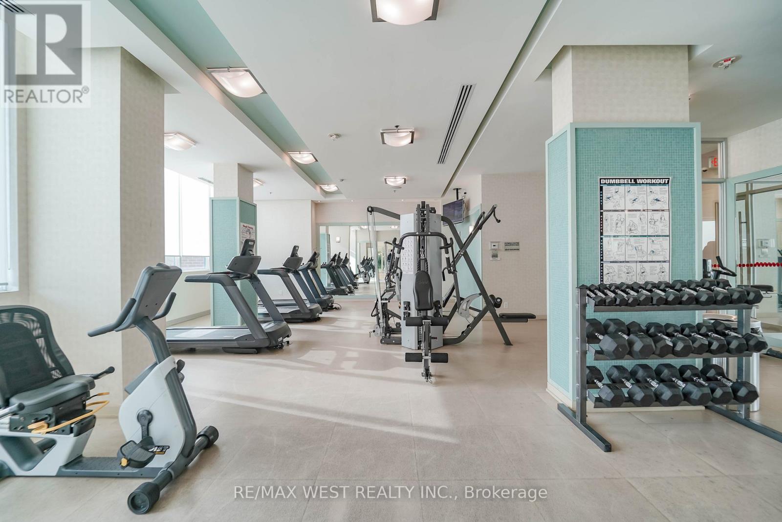 909 - 100 John Street, Brampton, Ontario  L6W 0A8 - Photo 10 - W12919574