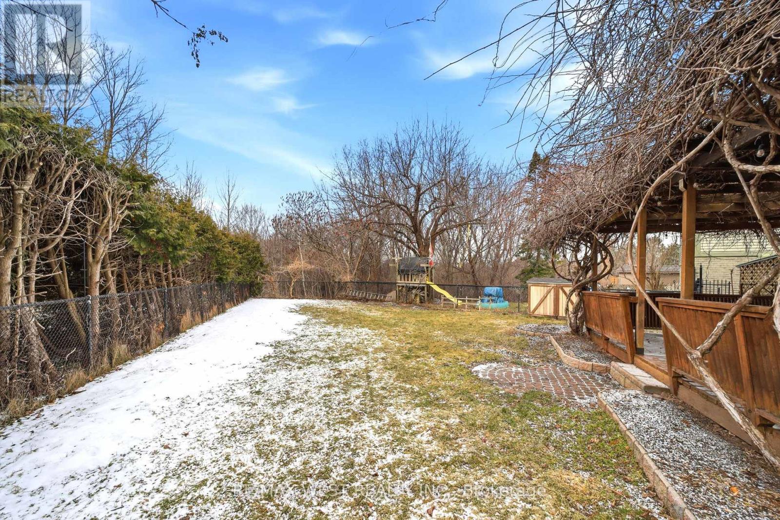 60 Majestic Crescent, Brampton, Ontario  L6S 3N2 - Photo 12 - W12919612