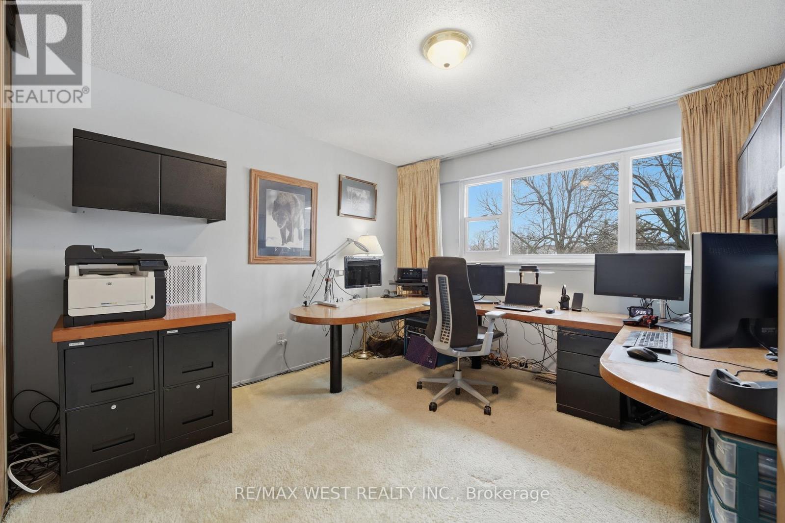 60 Majestic Crescent, Brampton, Ontario  L6S 3N2 - Photo 6 - W12919612