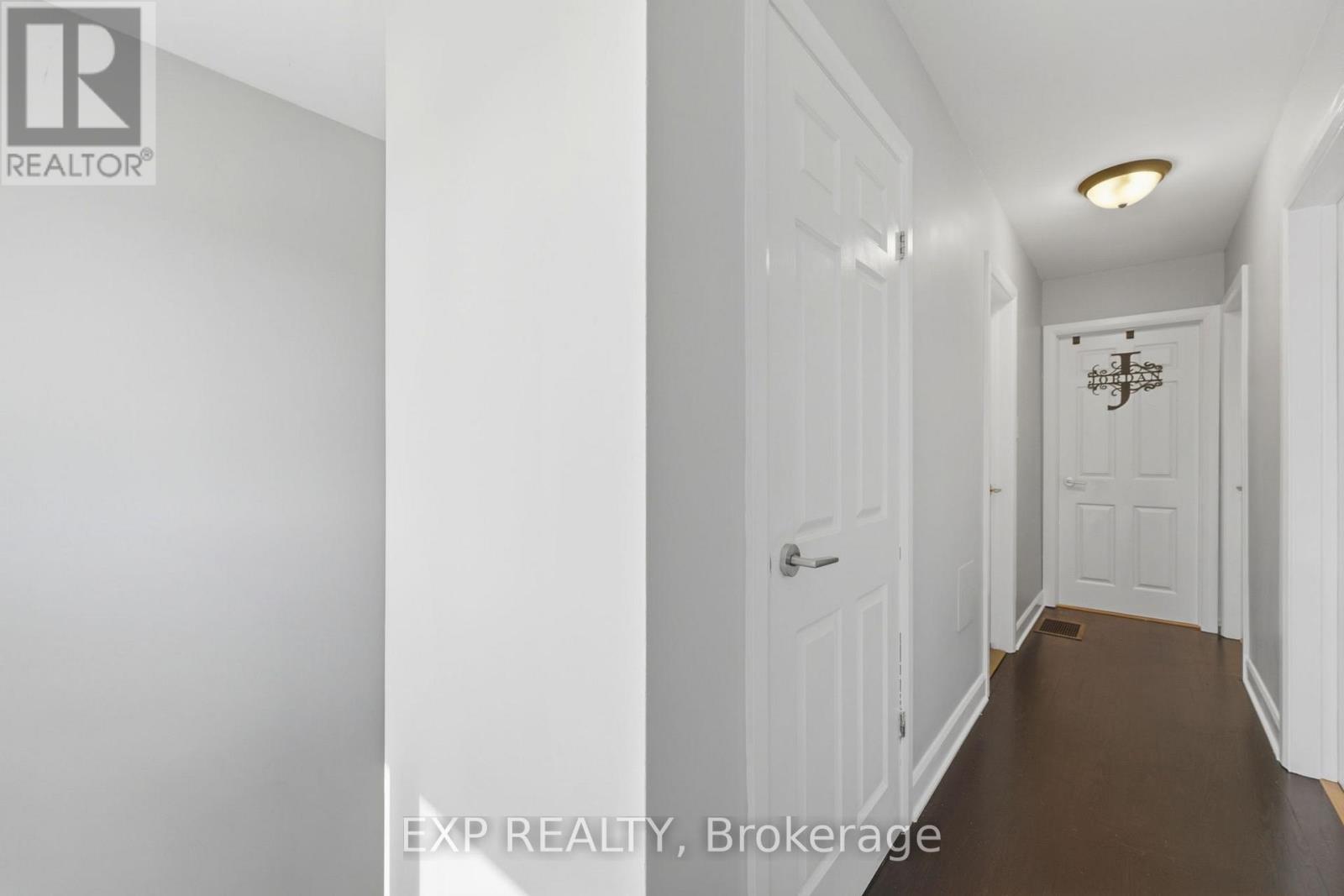 131 Dalrymple Drive, Toronto, Ontario  M6N 4S2 - Photo 16 - W12919626