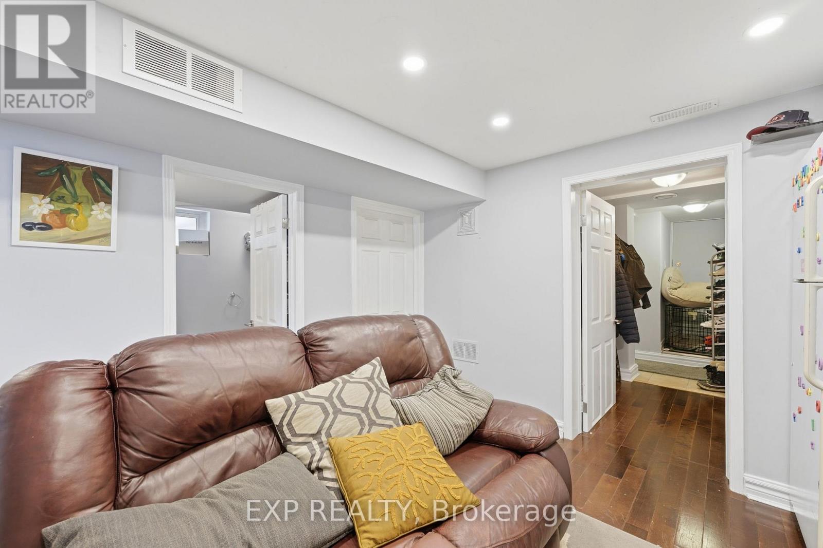 131 Dalrymple Drive, Toronto, Ontario  M6N 4S2 - Photo 24 - W12919626