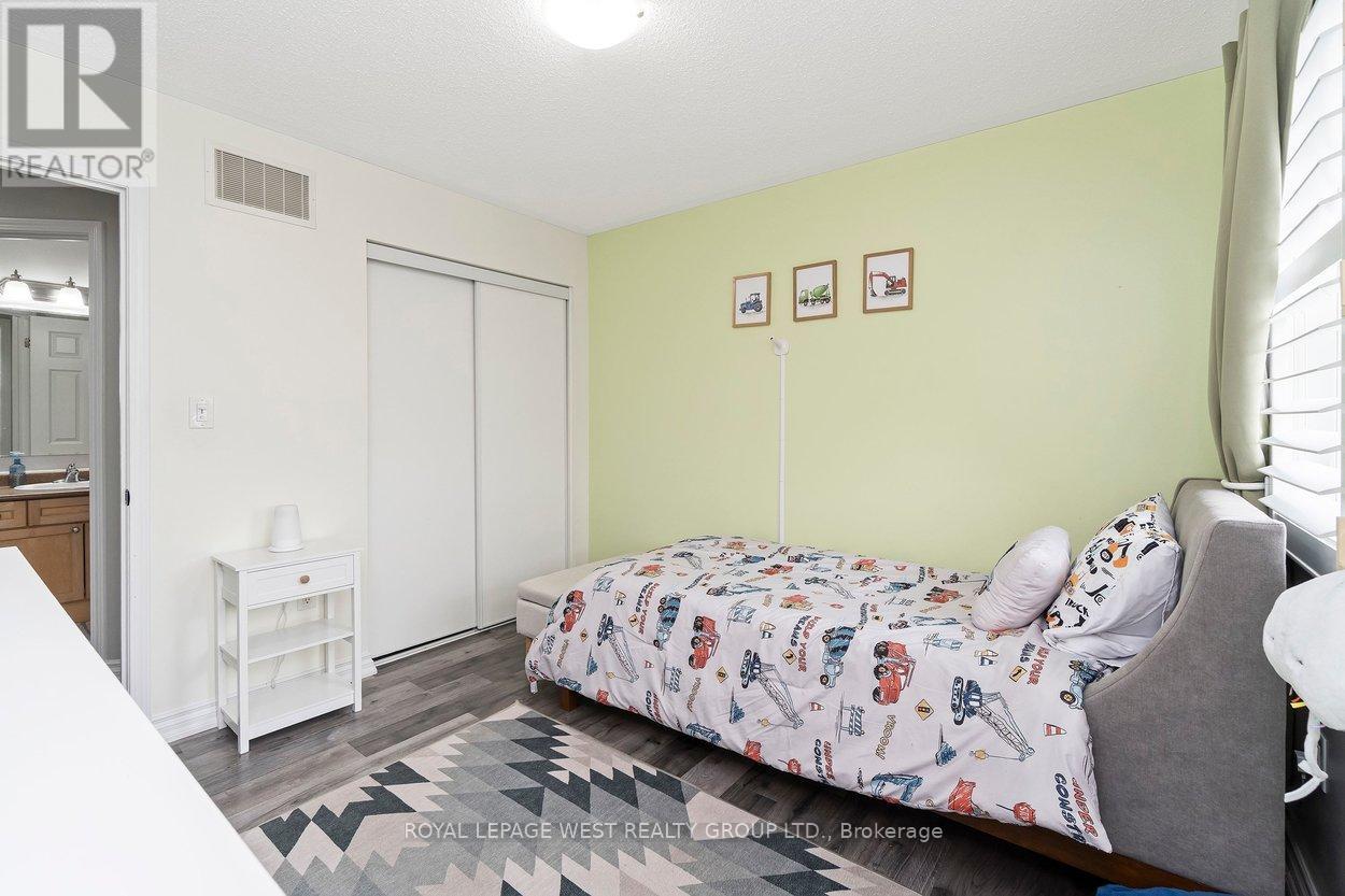 162 Willet Terrace, Milton, Ontario  L9T 1N1 - Photo 36 - W12919664