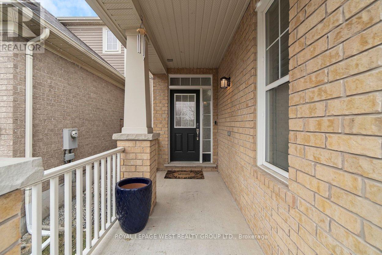 162 Willet Terrace, Milton, Ontario  L9T 1N1 - Photo 5 - W12919664
