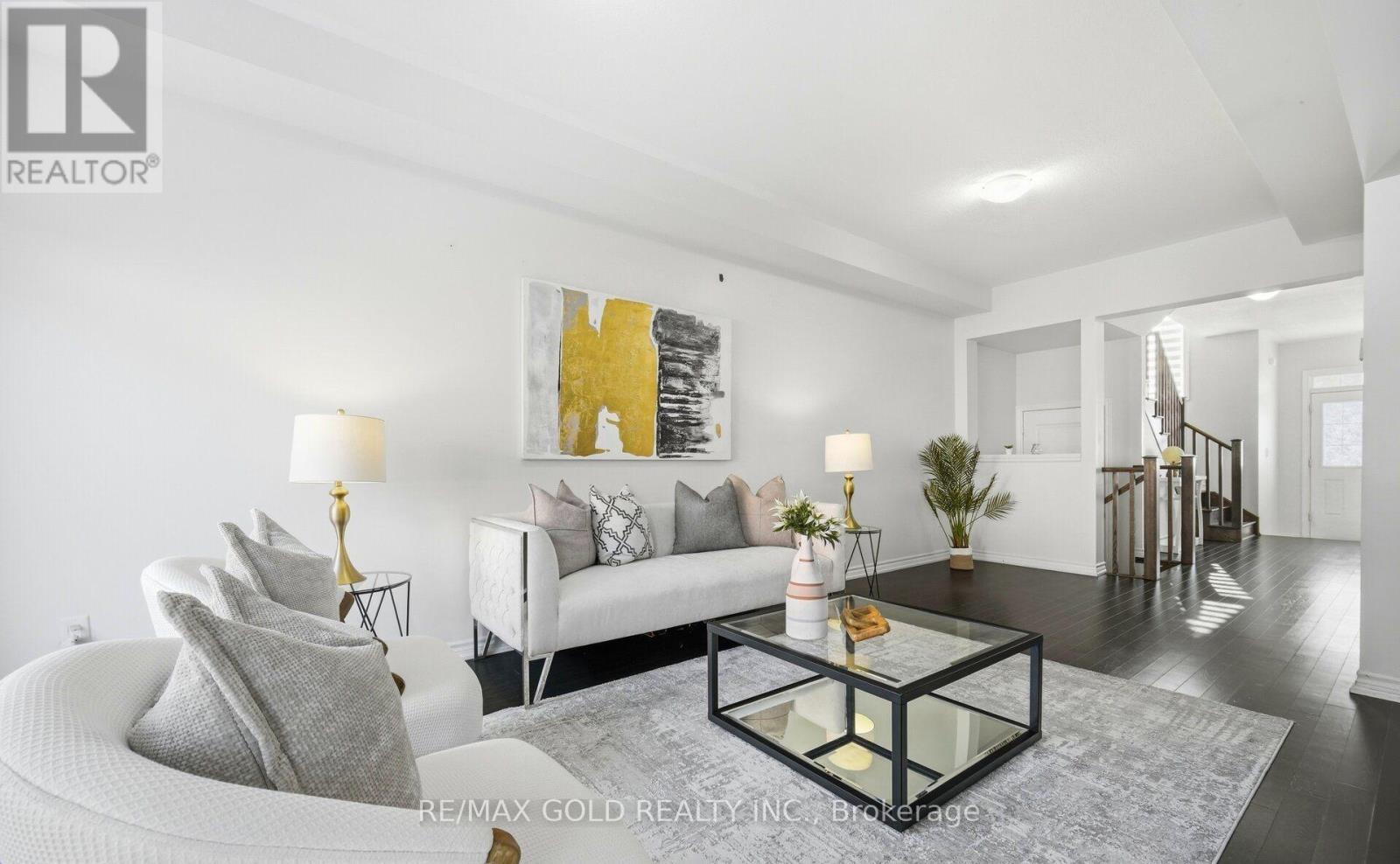 15 Hines Street, Brampton, Ontario  L7A 4X4 - Photo 11 - W12919672