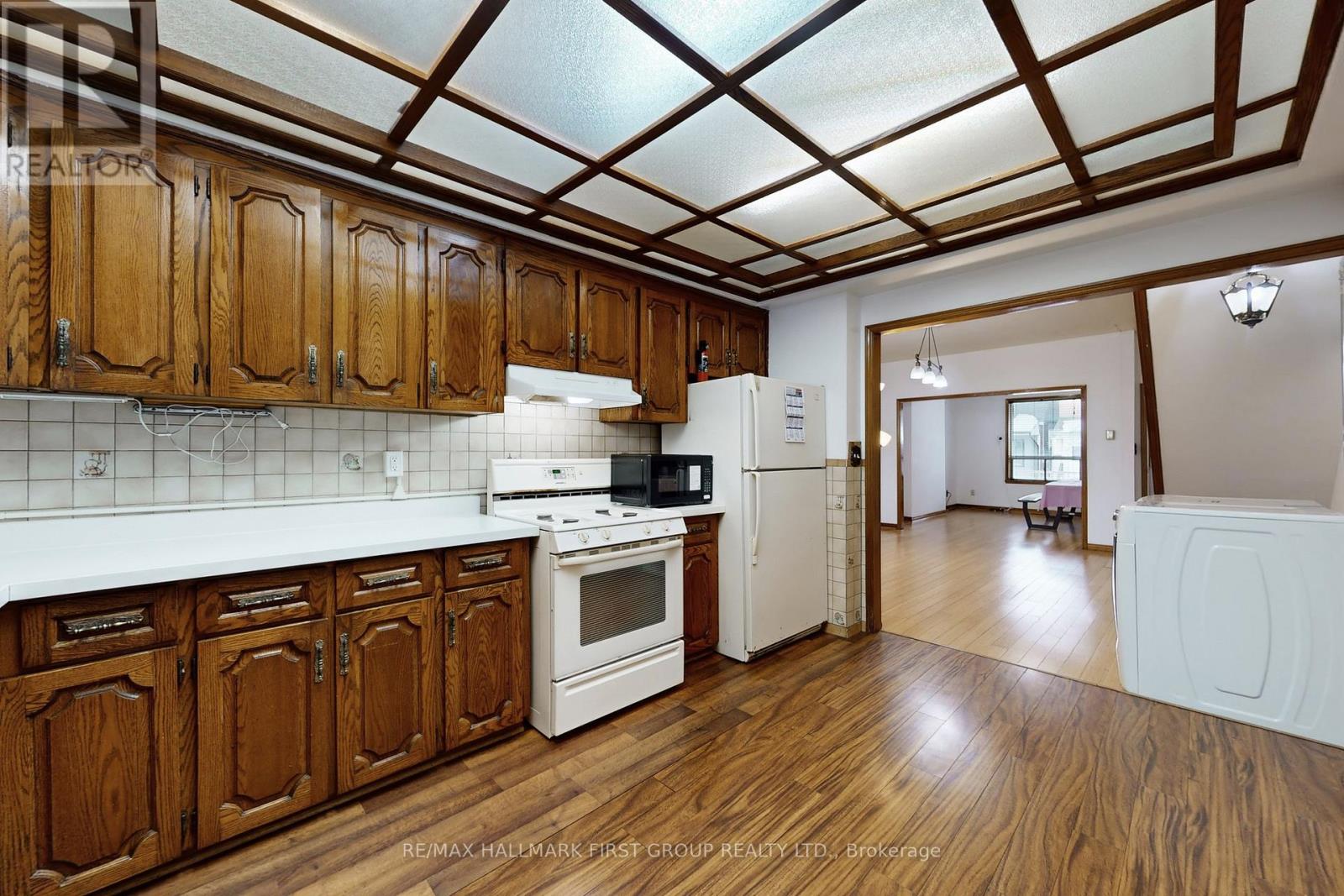 480 Lansdowne Avenue, Toronto, Ontario  M6H 3Y3 - Photo 16 - W12919682