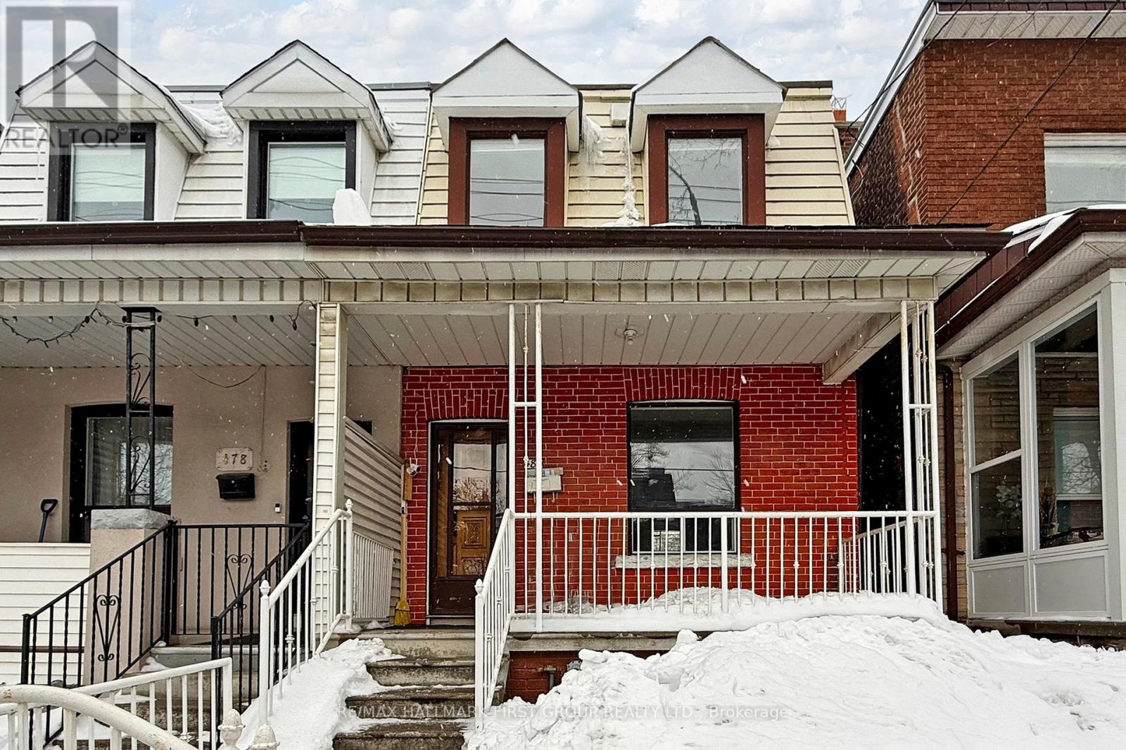 480 Lansdowne Avenue, Toronto, Ontario  M6H 3Y3 - Photo 3 - W12919682